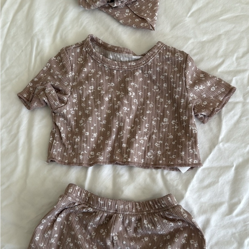 Taupe Floral Baby Outfit Set